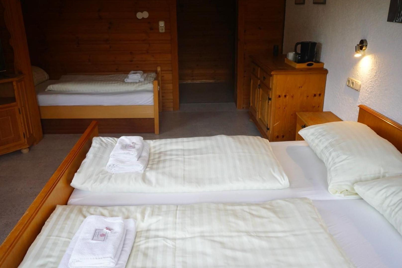 Hotel Wildrose Neukirchen am Großvenediger Екстериор снимка